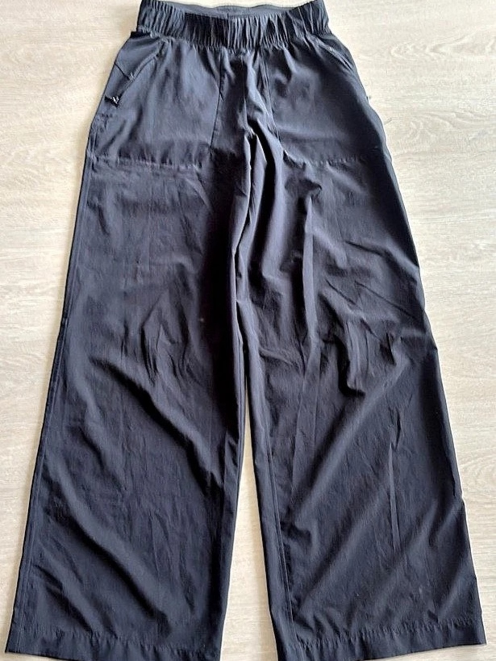 Lululemon On the Fly Pant *Wide Leg 31" Black size 4